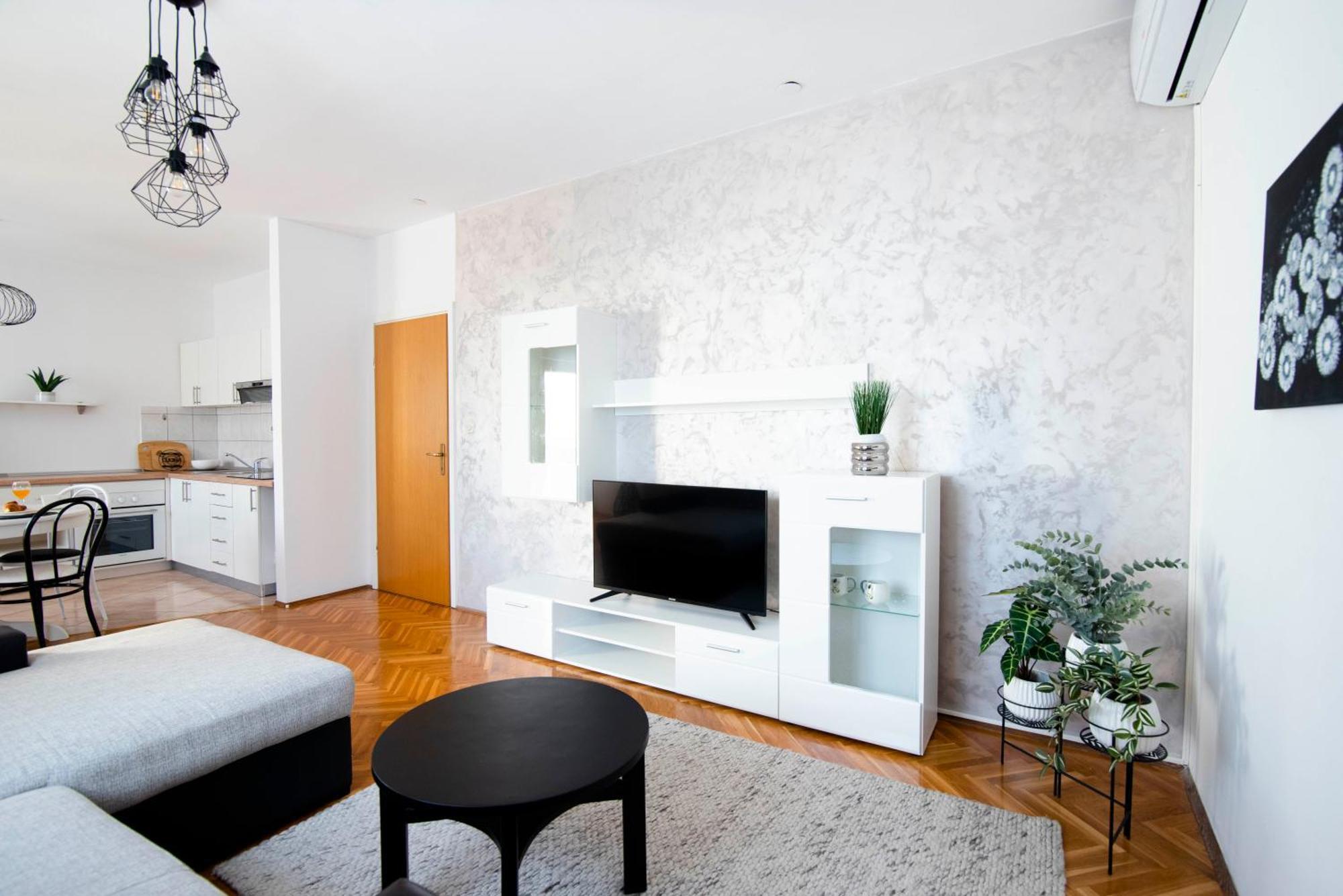 סיני Apartman Karla מראה חיצוני תמונה