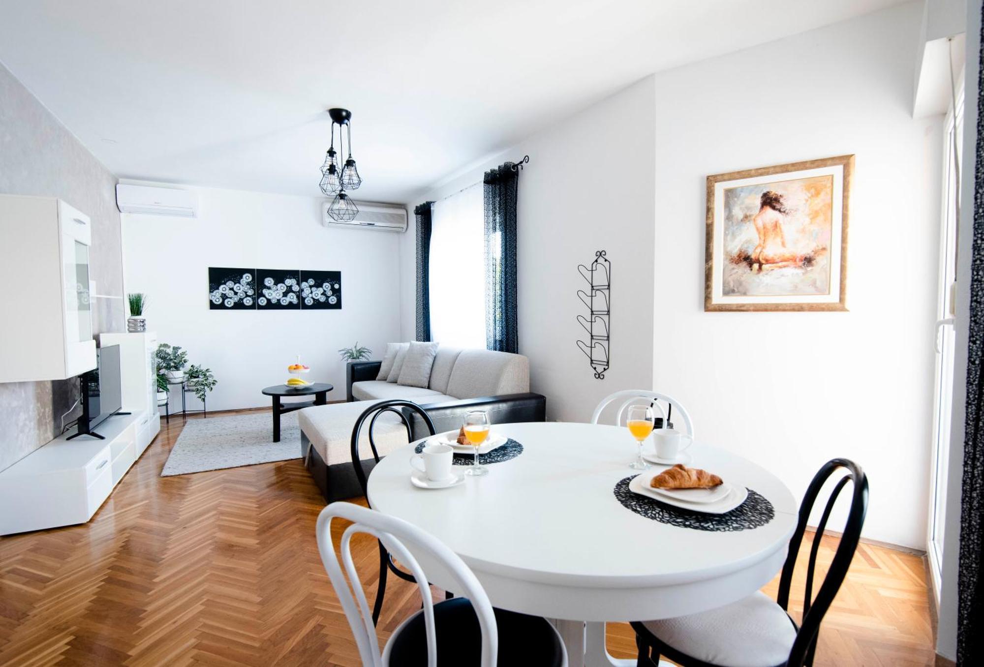 סיני Apartman Karla מראה חיצוני תמונה