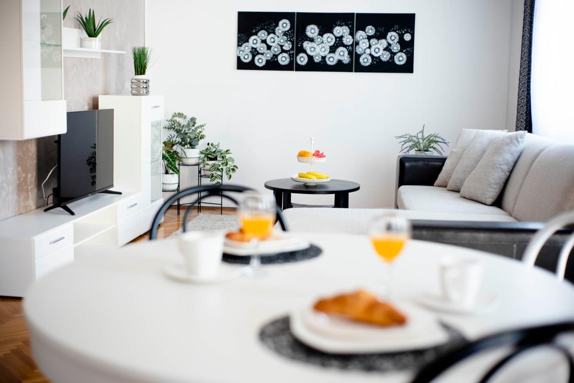 סיני Apartman Karla מראה חיצוני תמונה